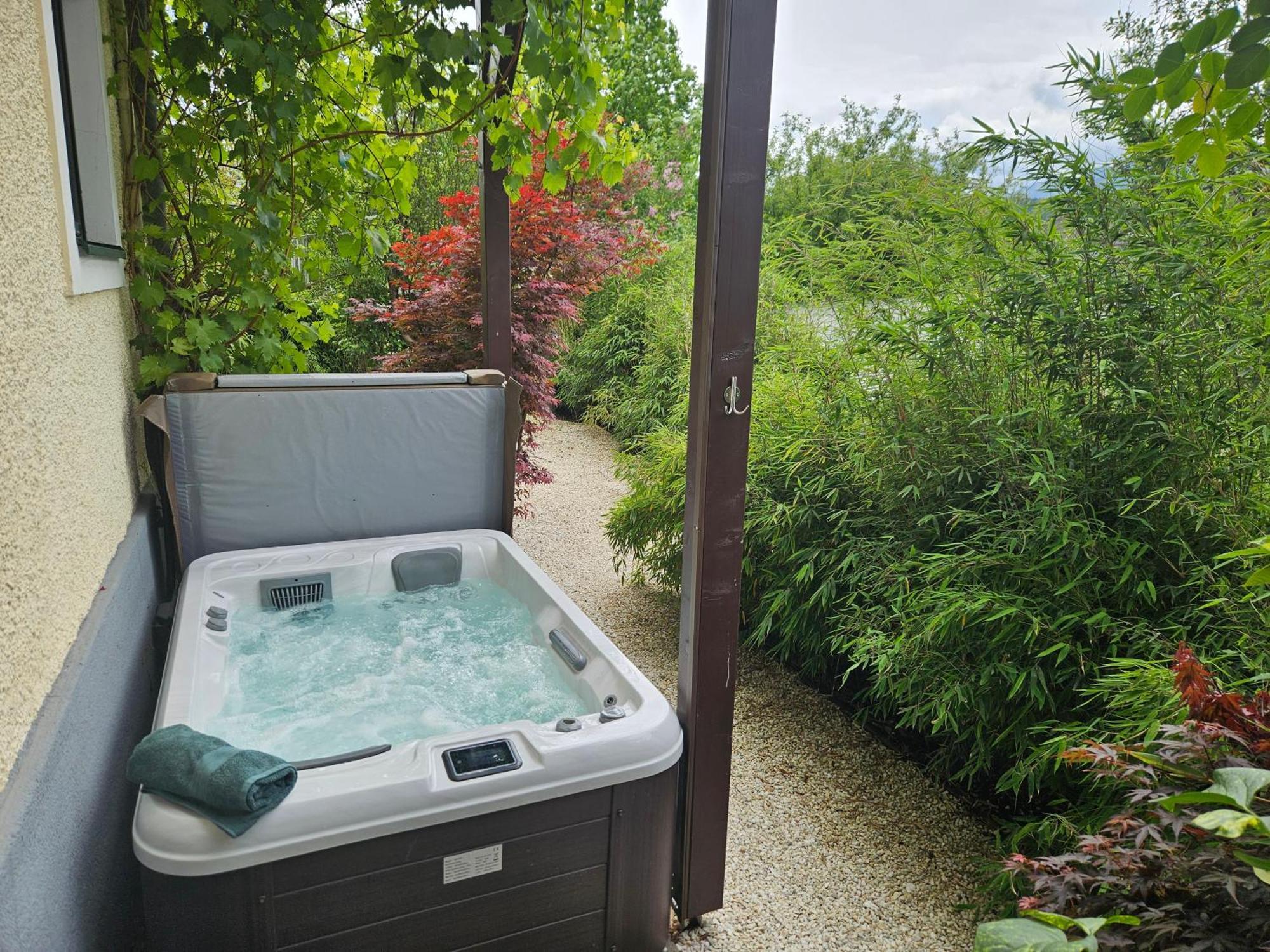Premium Apartment Mit Privatem Whirlpool, Sauna, Garten Sankt Martin am Grimming 外观 照片